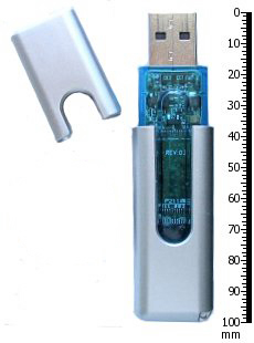 컴퓨터 실무 4 보호 덮개를 분리한 USB 저장 장치